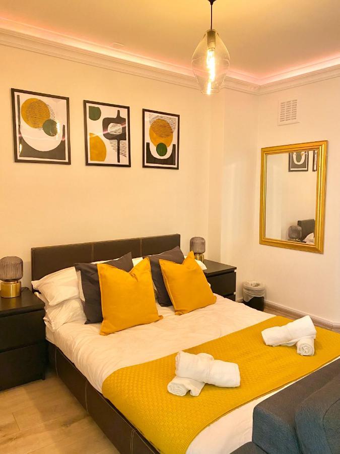 Apartamento - Balcony- Kensington-24 7 Security *